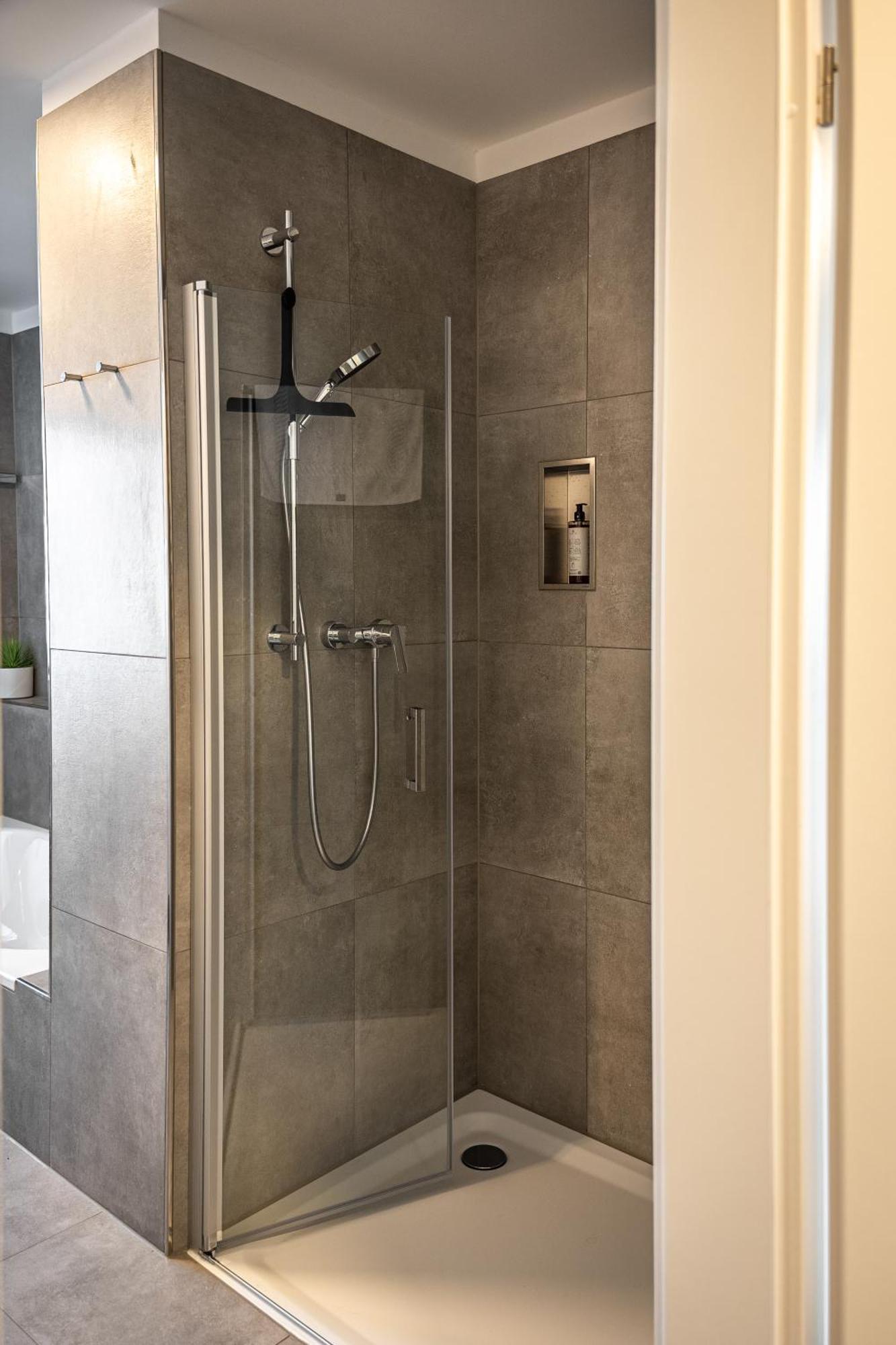 Aparthome Eching Deluxe Near Munich Airport מראה חיצוני תמונה